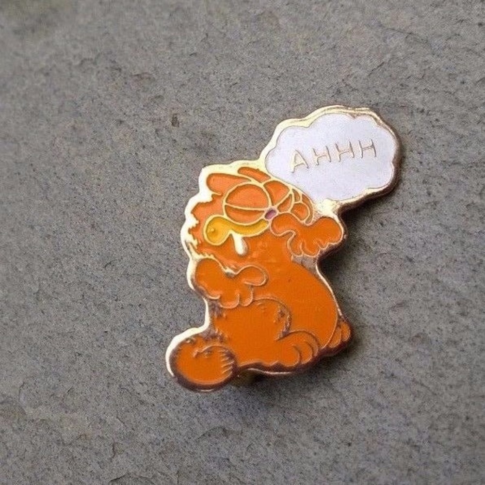 AHHH says Garfield Comic Cat Bubble Sayings Thinking Souvenir Lapel Hat Pin